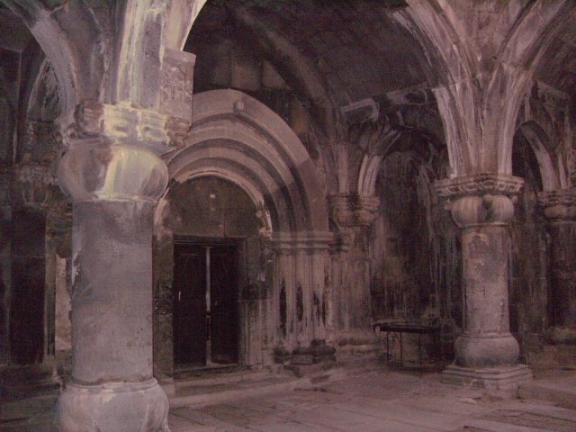 Монастырский комплекс в Санаине