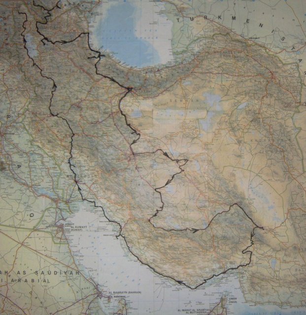 На карте Ирана черным цветом очерчен мой маршрут-7 040 км, который я проехал чтобы посетить основные достоприметельности страны