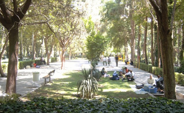 В парках Исфахана