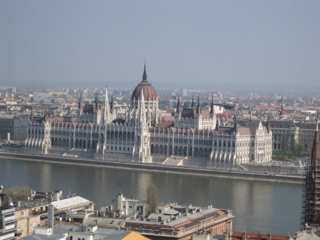 Вид на Парламент с Рыбацкого бастиона