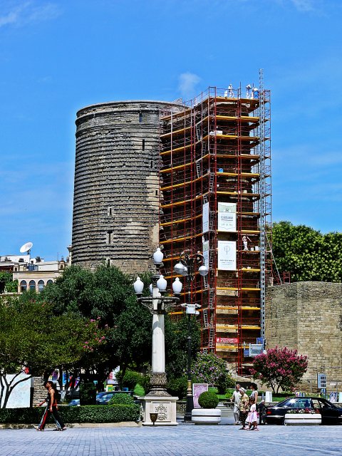Девичья башня на реставрации