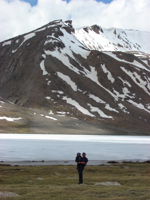 Озеро на высоте 4500 м