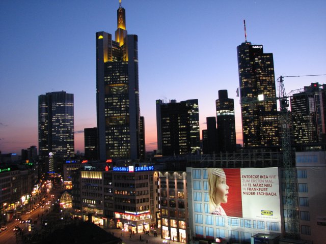 Ночной вид на небоскребы, Франкфурт-на-Майне