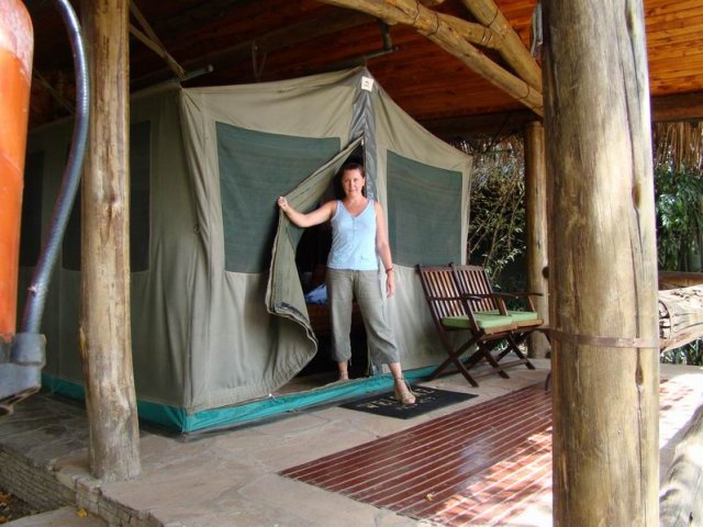 Палатки в лагере Масаи-Мара