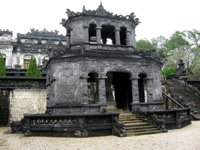 Гробница императора Минь Манга