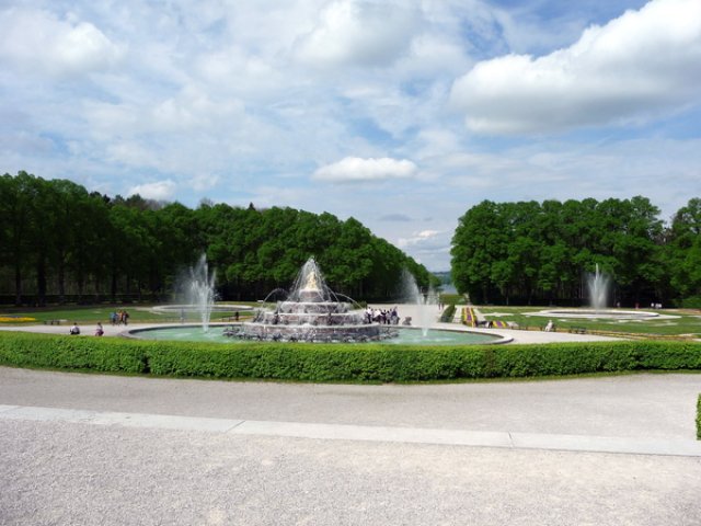 Парк дворца