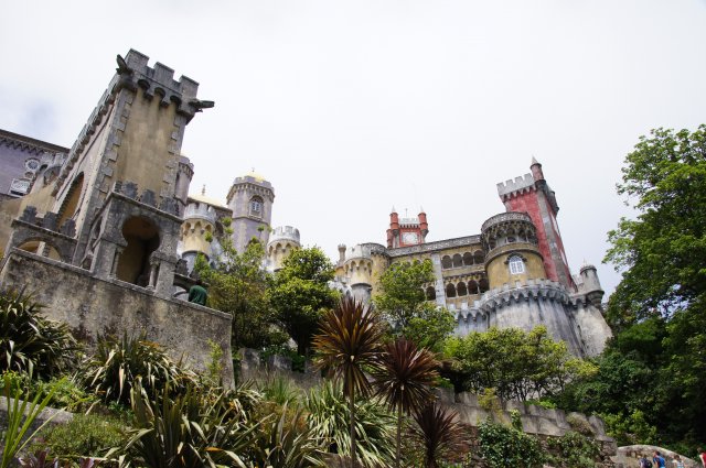 Замок Пена в Синтре, Португалия