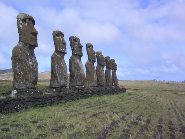 Статуи истуканов, остров Пасхи, Чили