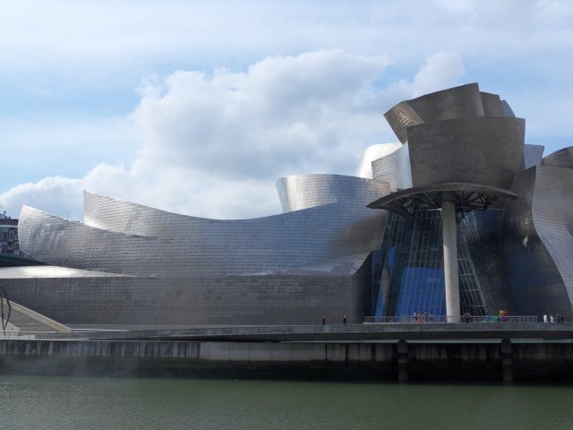 Музей Гуггенхайма в Бильбао, Испания