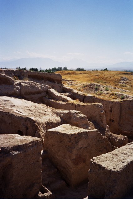 Руины, расположенные недалеко от Пенджикента, Таджикистан