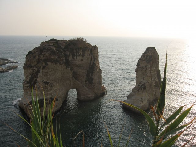 Pigeon Rock в Бейруте, Ливан