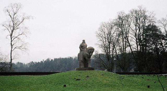 Памятник Витовту, Бирштонас, Литва
