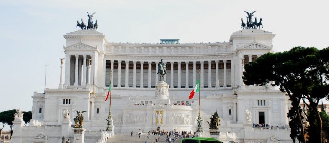 Монумент Витториано, Рим
