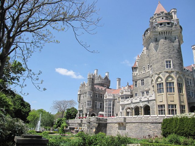 Замок Каса Лома, Торонто