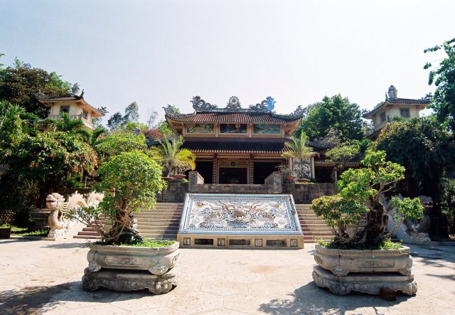 Пагода Лонг Шон, Нячанг