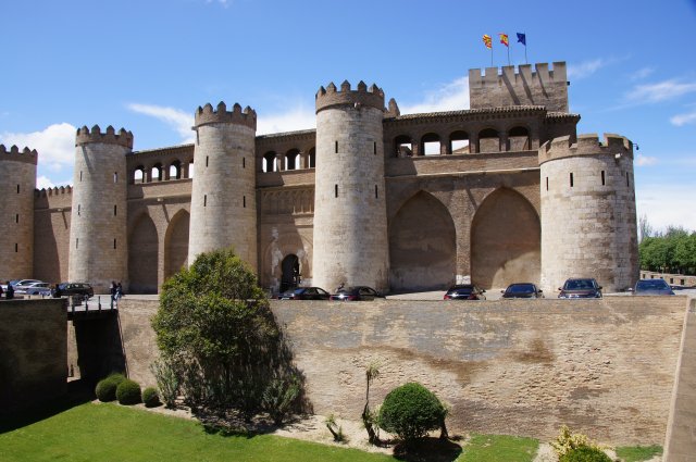 Дворец Альхаферия, Сарагоса