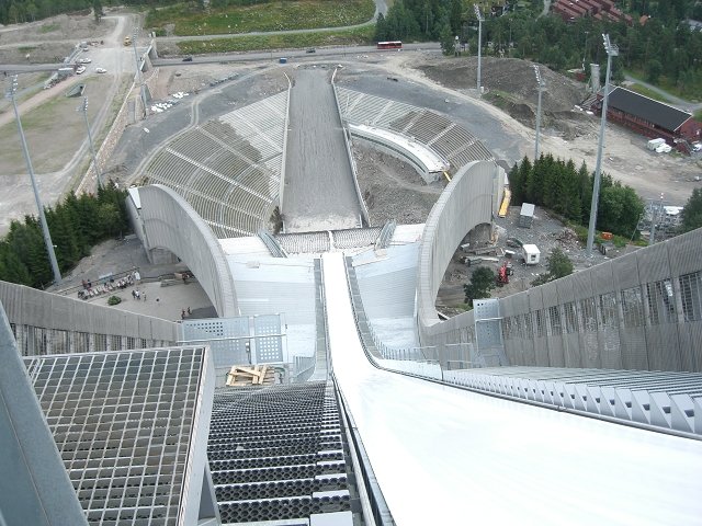 Лыжный музей и башня для прыжков Холменколлен, Осло