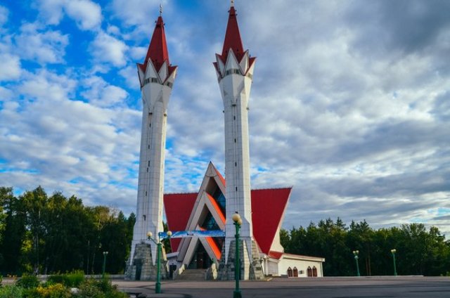 Уфимская мечеть-медресе «Ляля-Тюльпан», Уфа