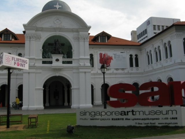 собор, ставший художественной галереей, Сингапур