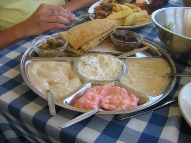 Обед на Кипре