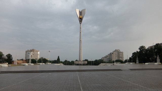 Памятник-Стела Освободителям Ростова