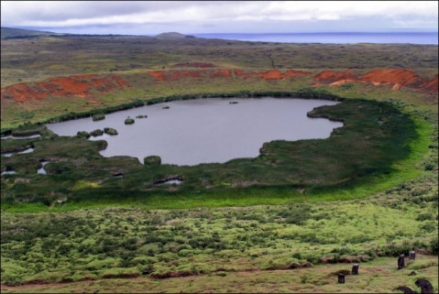 Кратер Rano Raraku, Остров Пасхи, Чили