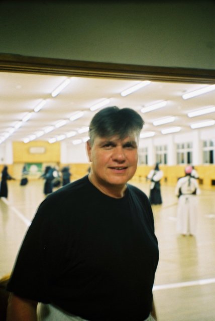 Николай Ващилин на тренировке кендо в токийском университете