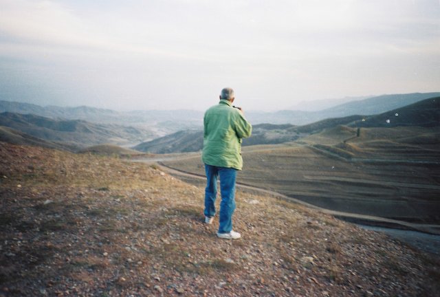 Никита Михалков в горах Китая.1990