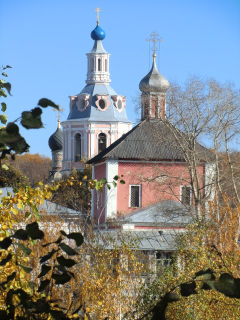 Андреевский монастырь - памятник архитектуры XVII-XVIII в.