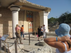 Крит: дворец Кносса востановлен по версии англичан